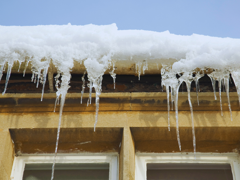 winter roofing emergencies; emergency roof repair