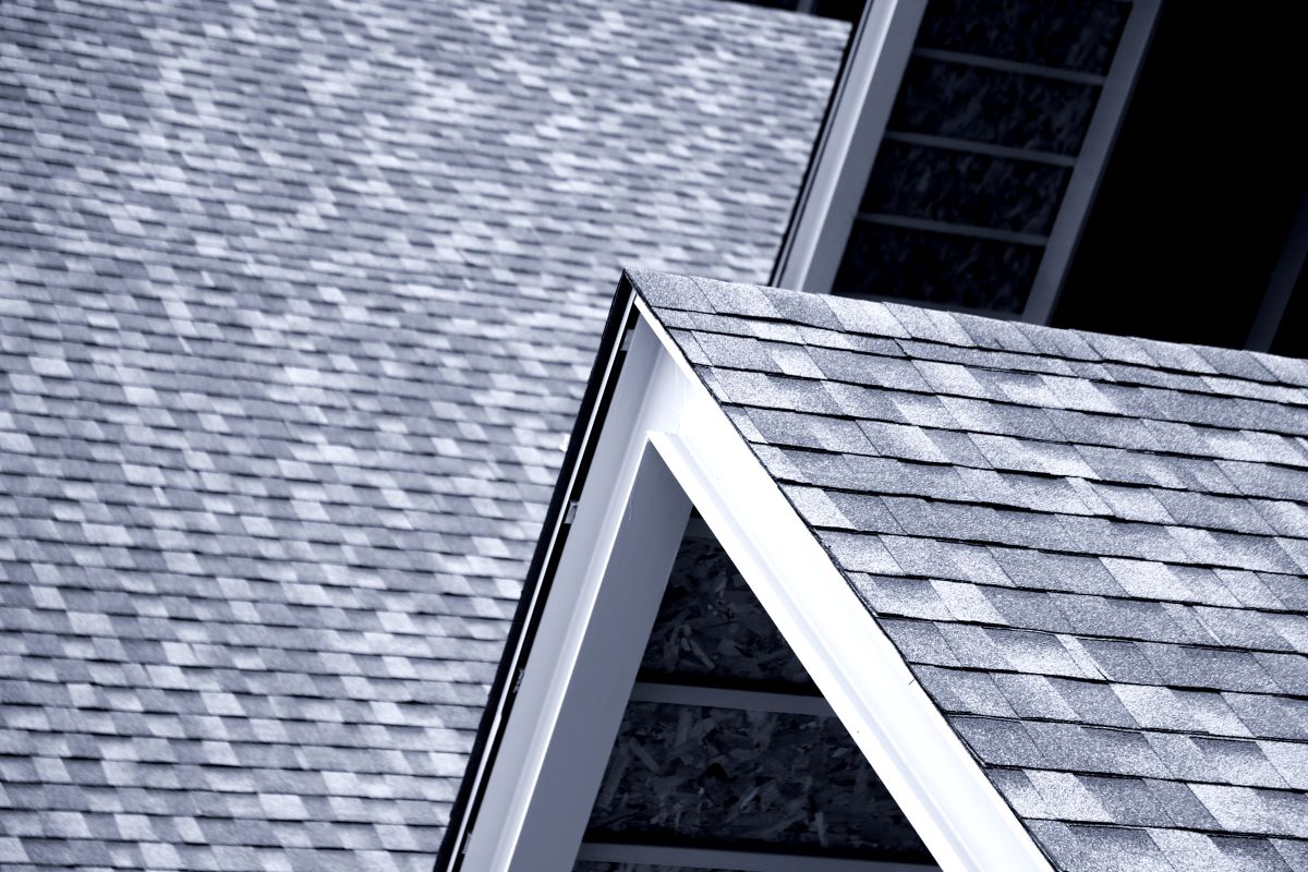 roof with asphalt shingles