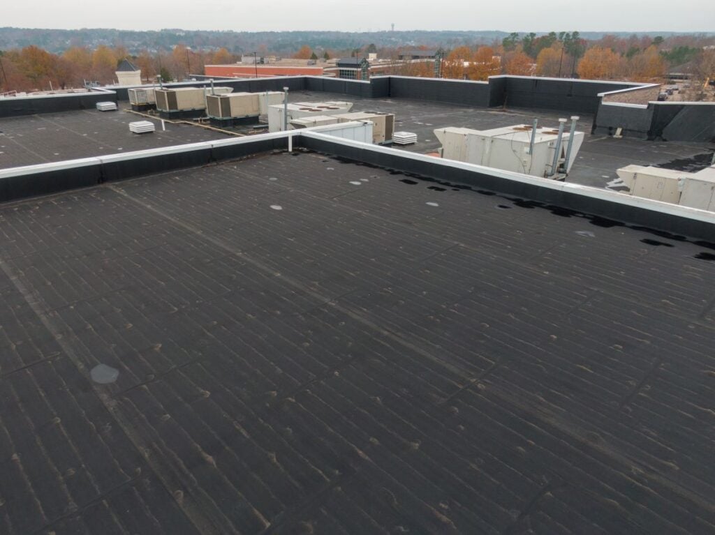epdm roof flat building winter time