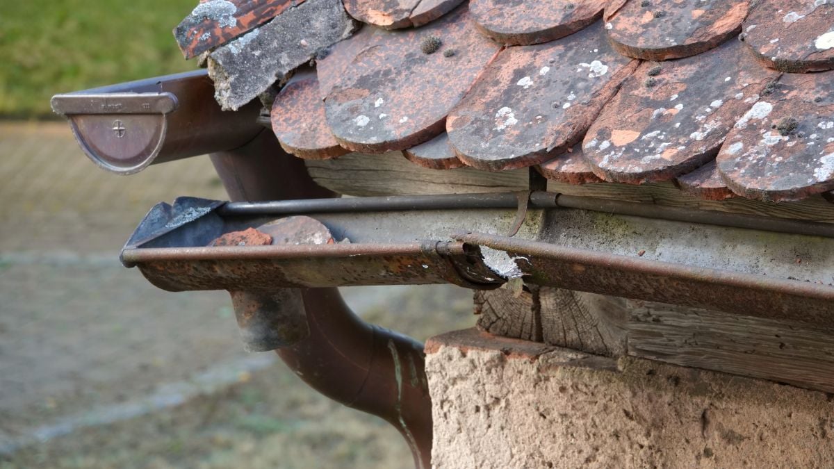 gutter repair cost damaged broken on one side